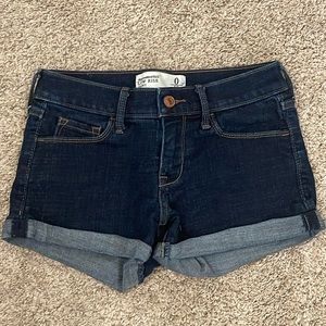 Abercrombie Women’s denim shorts size 0, like new 💗